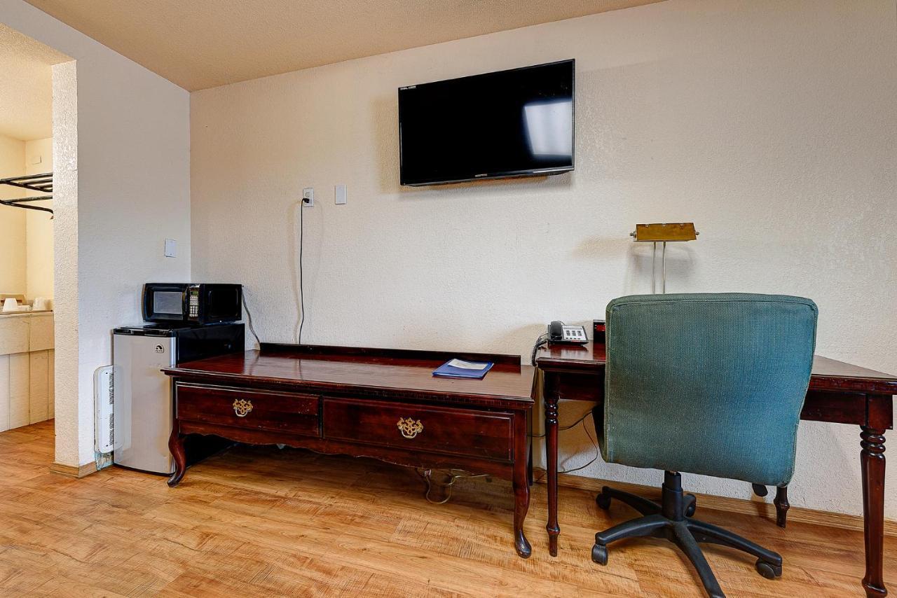 Guest Inn Rogers Extérieur photo