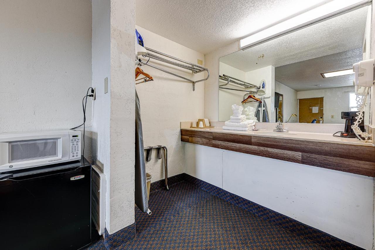 Guest Inn Rogers Extérieur photo