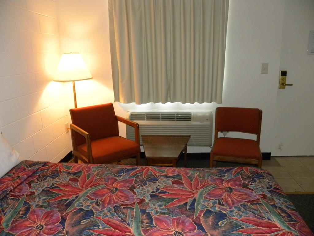 Guest Inn Rogers Extérieur photo