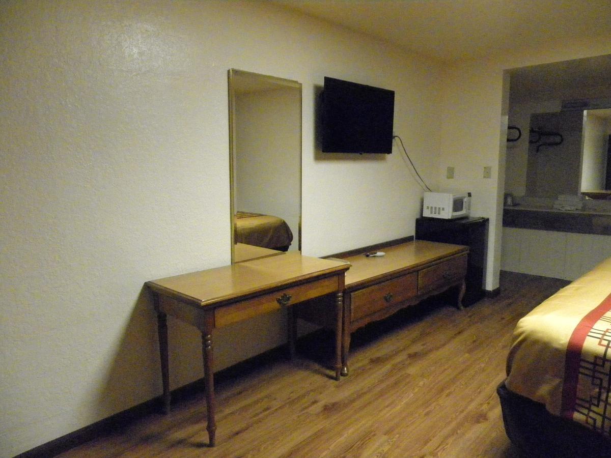 Guest Inn Rogers Extérieur photo