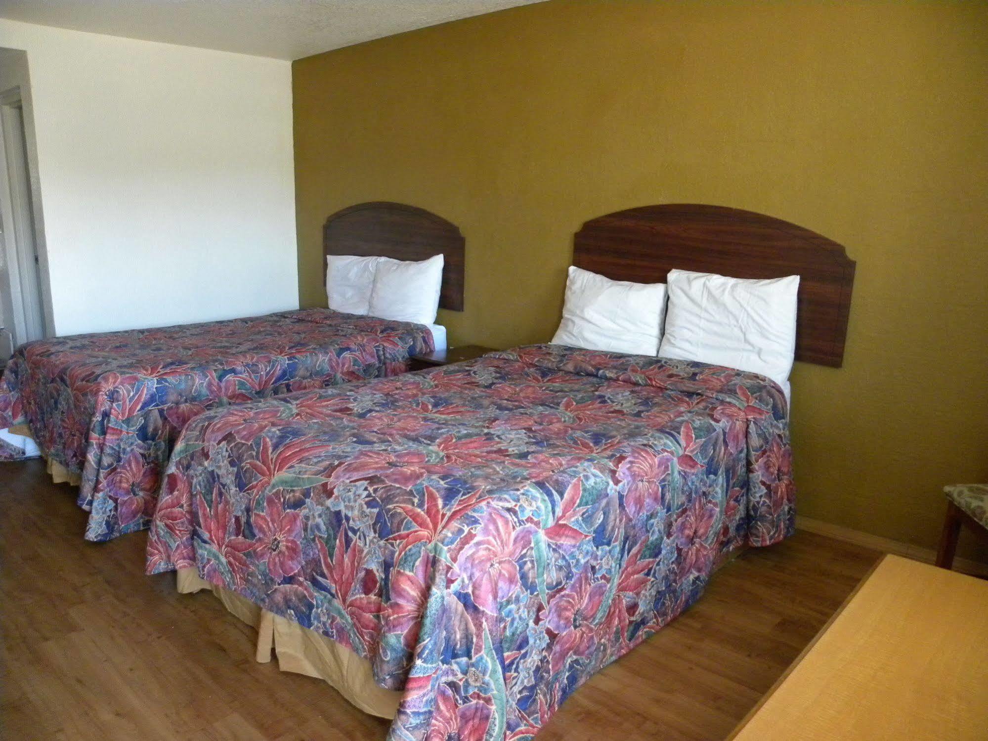 Guest Inn Rogers Extérieur photo